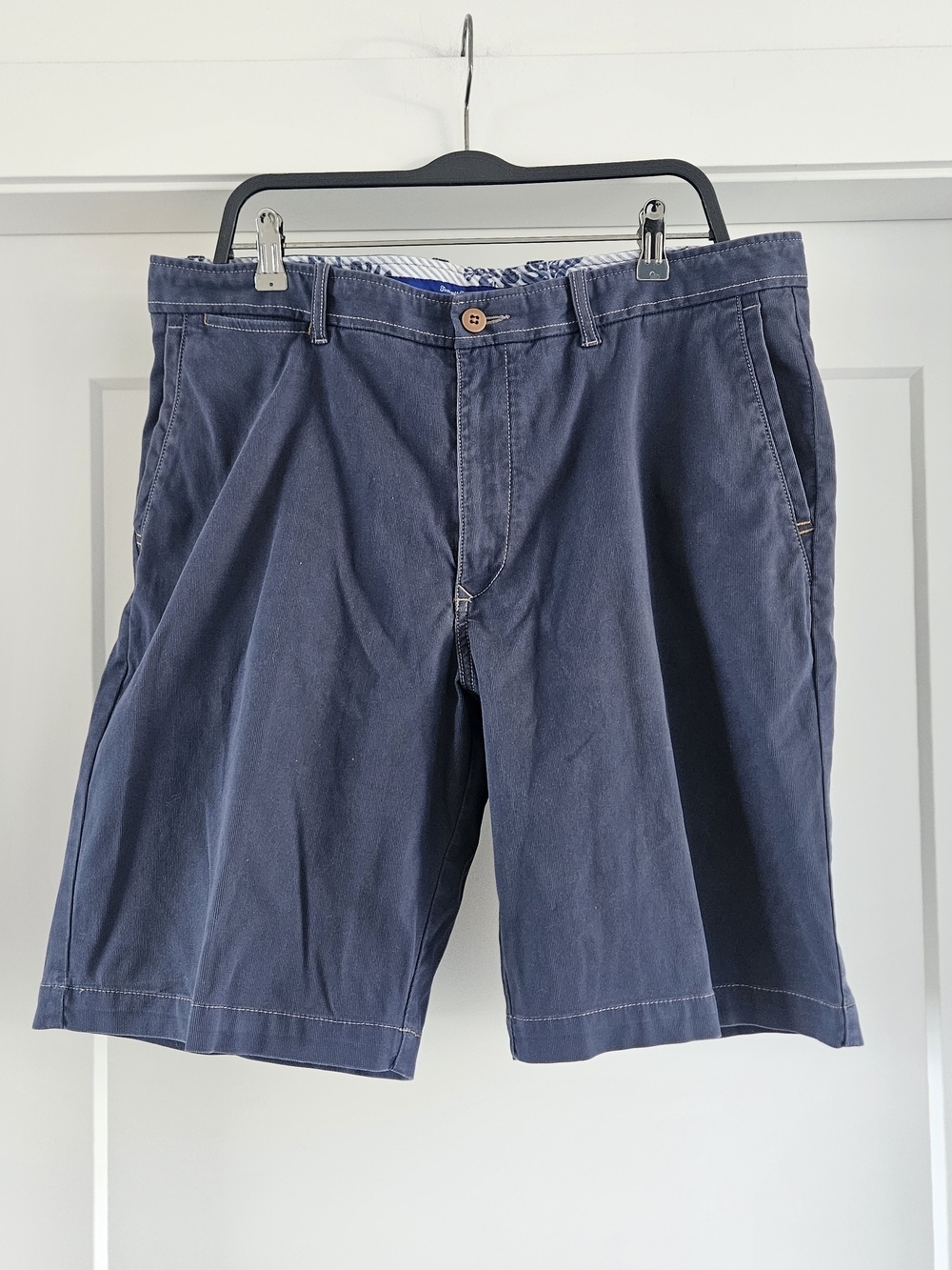 Tommy Bahama Boracay Chino Shorts Mens 38 Navy Blue Stretch Cotton Blend